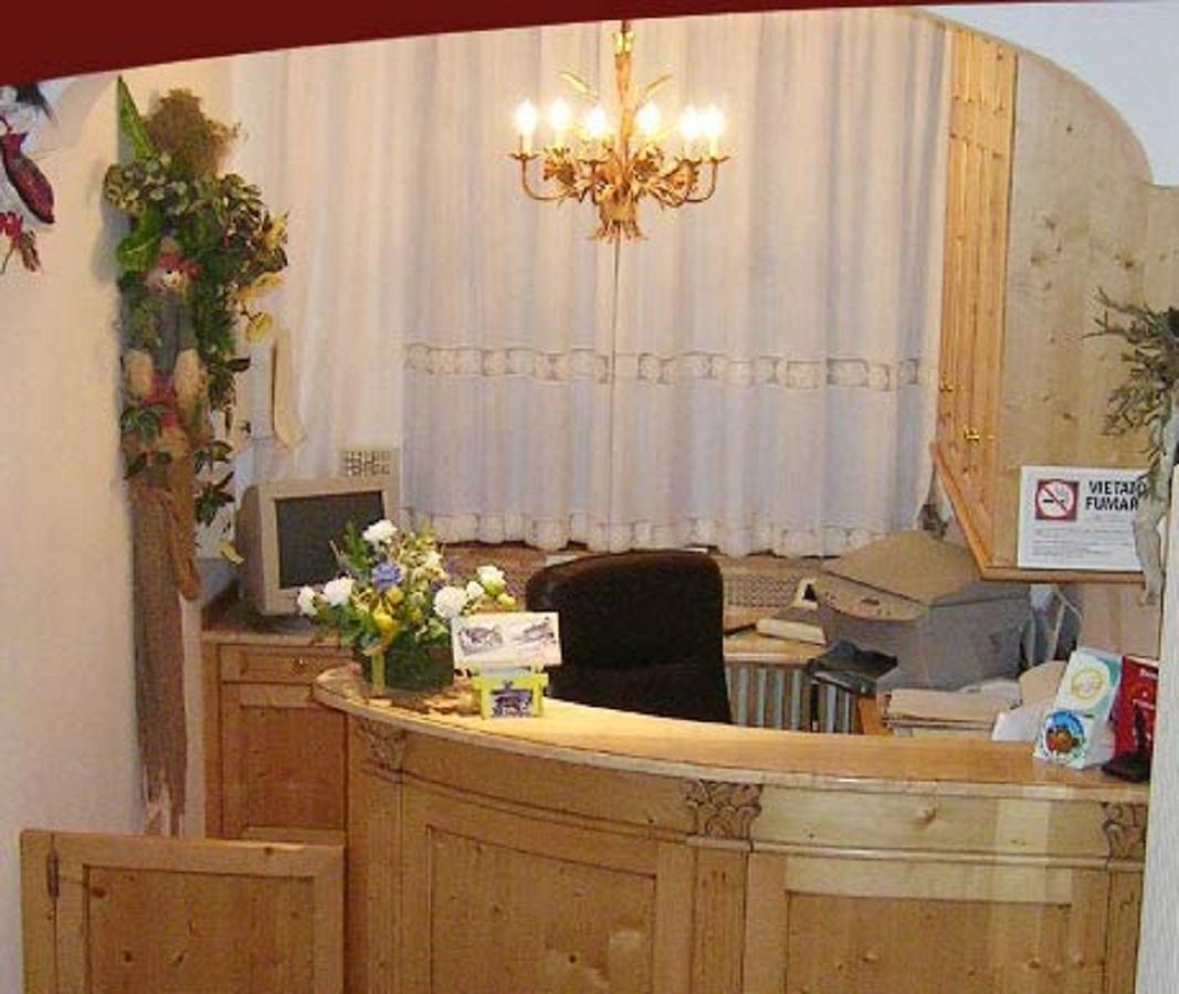 Hotel Garni Royal Arabba Exteriör bild