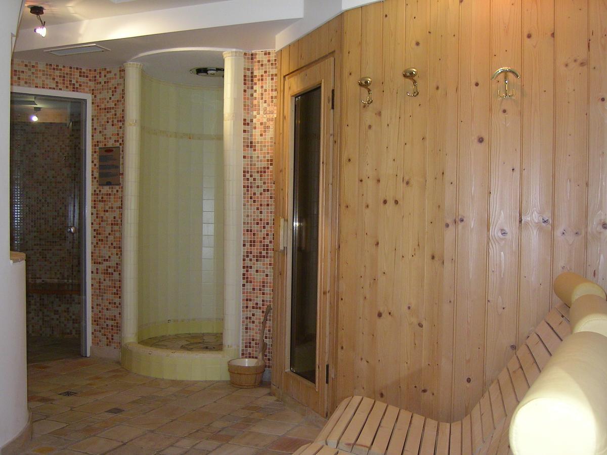 Hotel Garni Royal Arabba Exteriör bild